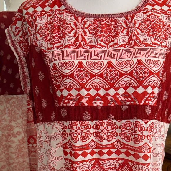 Melange Red and White Geometric Mini Dress - Picture 2 of 12